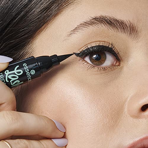 essence | Lash Princess Eyeliner Pen | Intense Color & Long Lasting Formula | Smudge Proof & Easy to Use | Vegan…